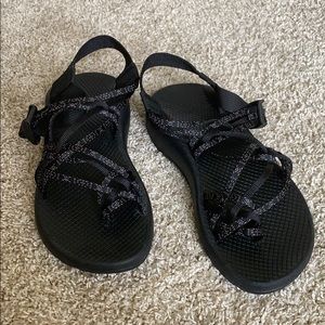 Black & white patterned Chacos - Great condition!